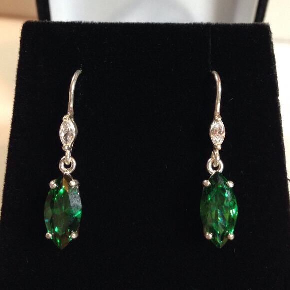 Beautiful 4ctw Marquise Cut Emerald Earrings - Picture 7 of 8